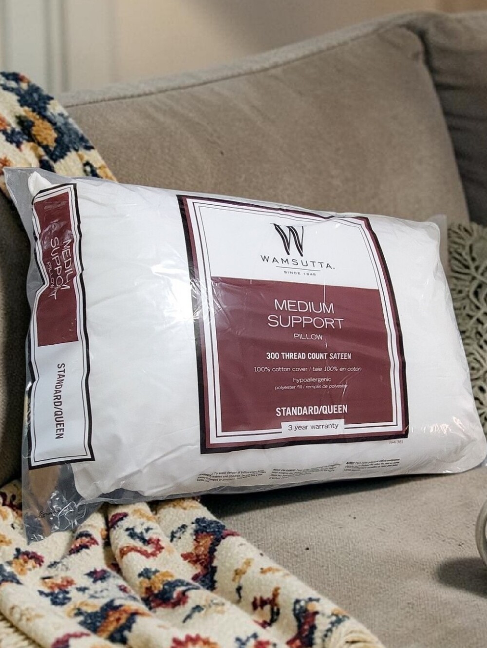 New Wamsutta Medium Support Standard/Queen Pillow - Classic White.